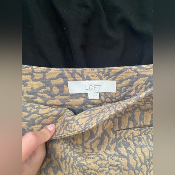 The Loft Skirt in size 2 - Picture 2 of 3